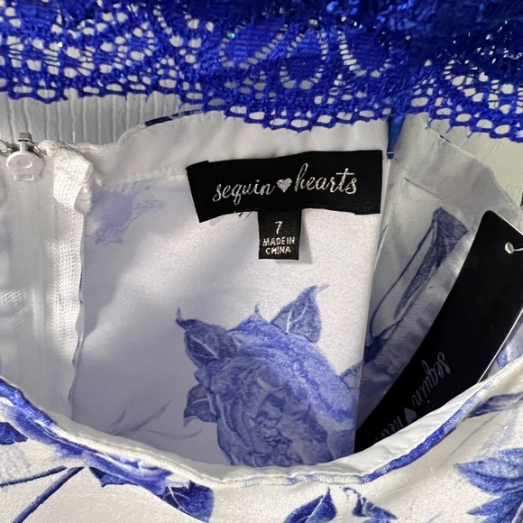 Women's Brand New Formal Dress (Prom, Wedding, Graduation) Size Small (7) - Picture 2 of 3